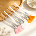 Fan-Shaped Makeup Brush